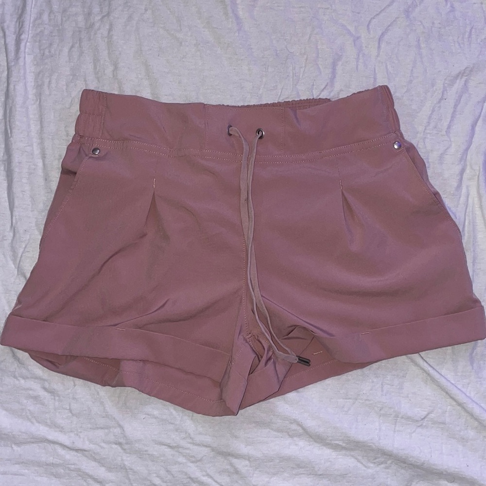 Mondetta Light pink athletic shorts